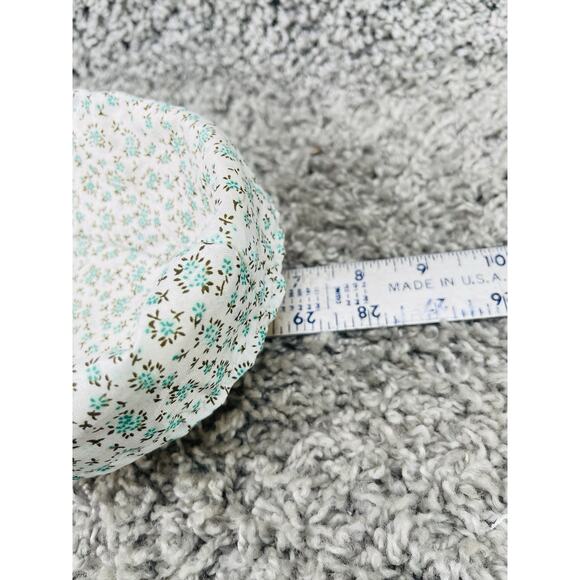 Small Wicker Basket With a Removable Cloth Liner Featuring a Teal Floral Pattern - Picture 7 of 9